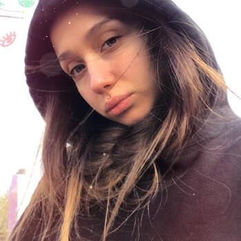 Babysitting job in Rome: babysitting job Zoe