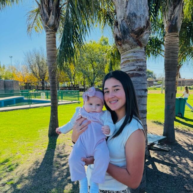 Niñera en Roldán: Candelaria