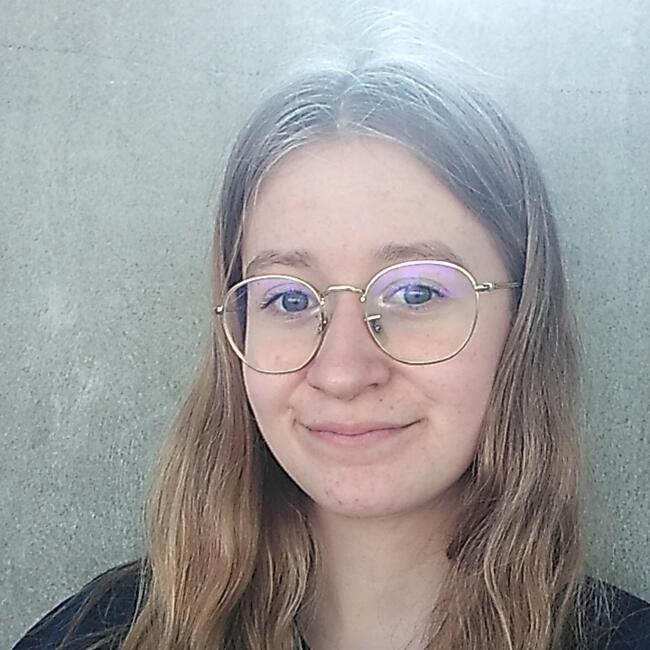 Babysitter in Saint-Romphaire: Mallaurie