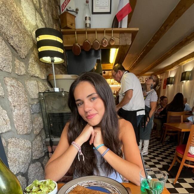 Babysitter in Montlouis-sur-Loire: Eugénie