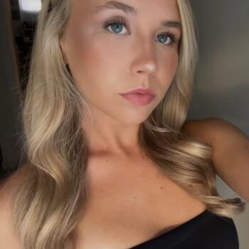 Canguro Granada: Adelina