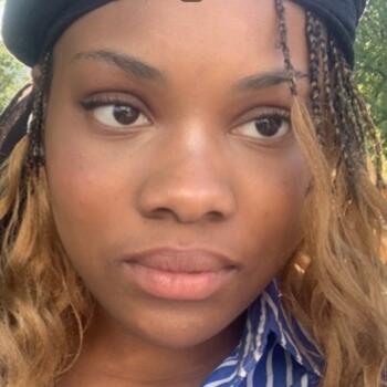 Babysitter in Pau: Cira