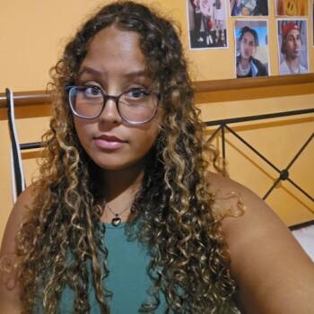 Babysitter Oliveira do Bairro: Yasmin