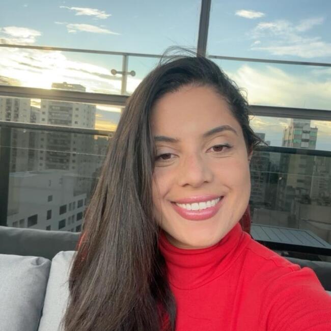Babysitter in São Paulo: Erica