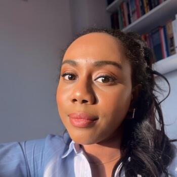 Babysitter in Castelldefels: JENIFFER