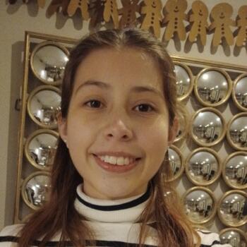 Babysitter in Nice: Camila