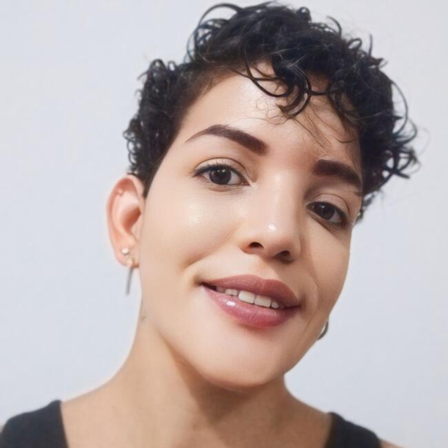 Babysitter in Balneário Camboriú: Karina