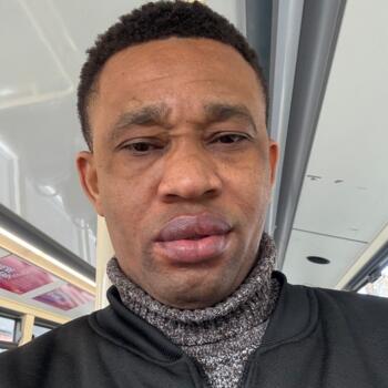 Babysitting job in Leicester: babysitting job Emmanuel