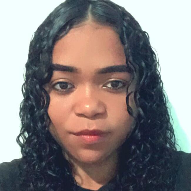 Babá em Recife: Flávia