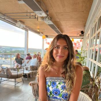 Nanny in Granada: Zyena