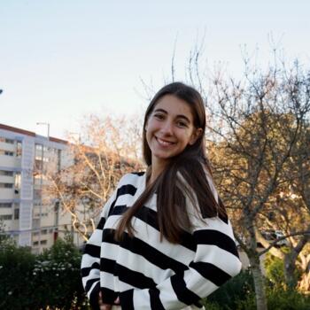 Babysitter em Cascais: Francisca Ferreira