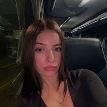 Babysitter in Villefranche-de-Rouergue: Lou