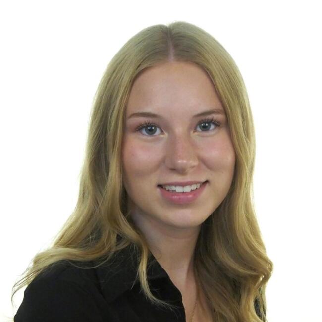 Babysitter in Bochum: Mira