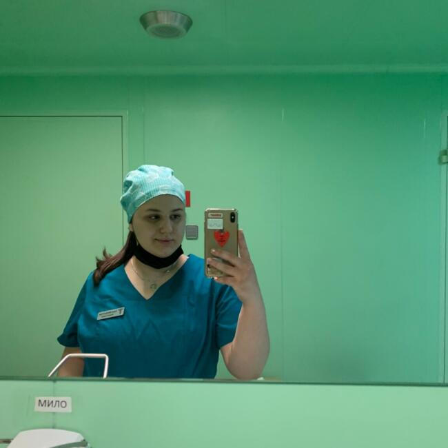 Babysitter in Castelletto sopra Ticino: Анна-Марія