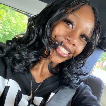 Babysitter in Waukegan: Latuanis