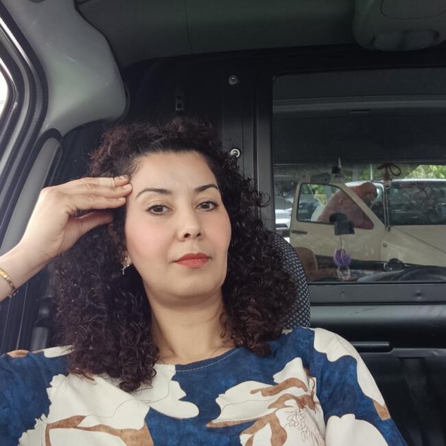 Babysitter in Mangualde: Hanane