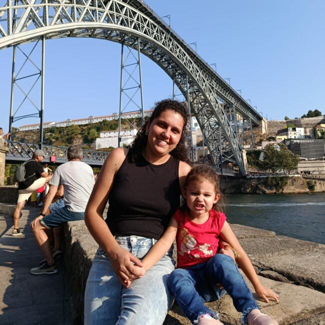 Babysitting job in Trofa: Thainara