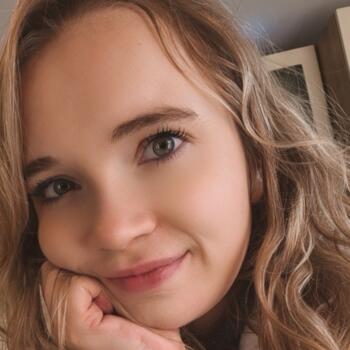 Baby-sitter Prouvy: Estelle