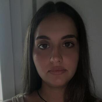 Babysitter in Pineto: Raffaela