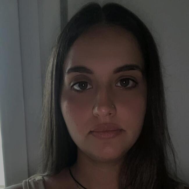 Babysitter in Pineto: Raffaela