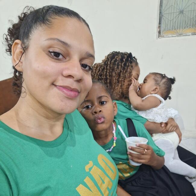 Babá em Nova Iguaçu: Michele