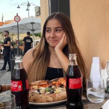 Babysitter a Zambrone: Bianca