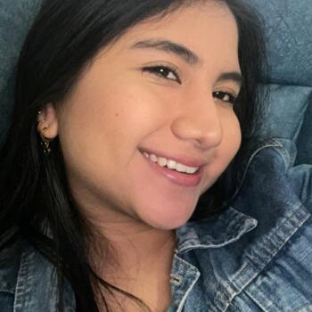 Babysitter in Machala: Scarlet