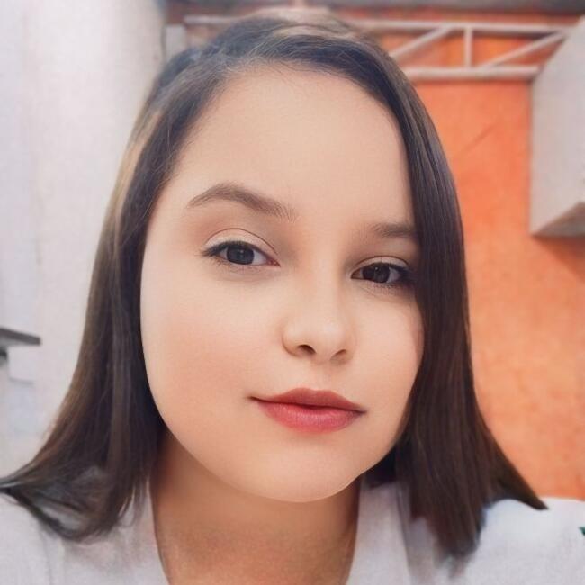 Babysitter in Marília: Lavinia