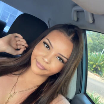 Babysitter Darwin: Charli