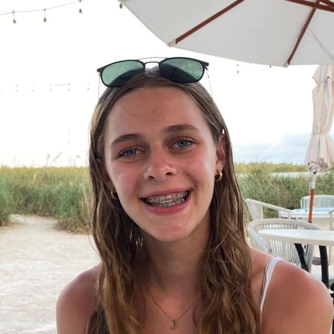 Babysitter in Hove: Julie