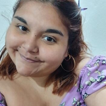 Babysitter in San Isidro: Ángela