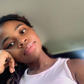 Baby-sitter in London: Lois