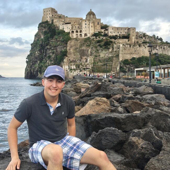 Babysitter in Edinburgh: Alex