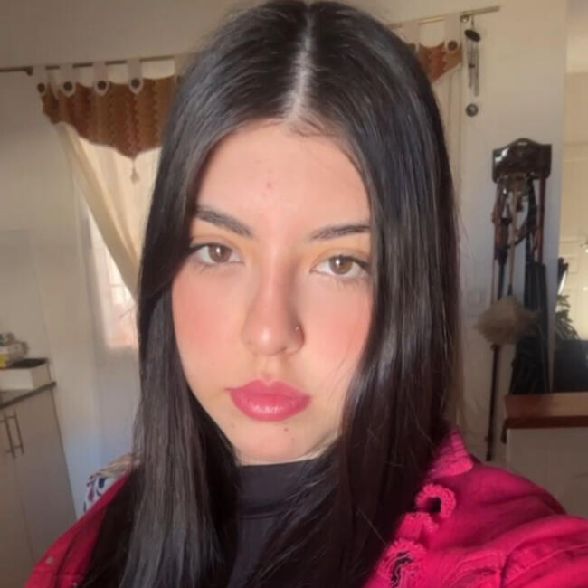 Babysitter in General Fernández Oro: Lucia Yazmin