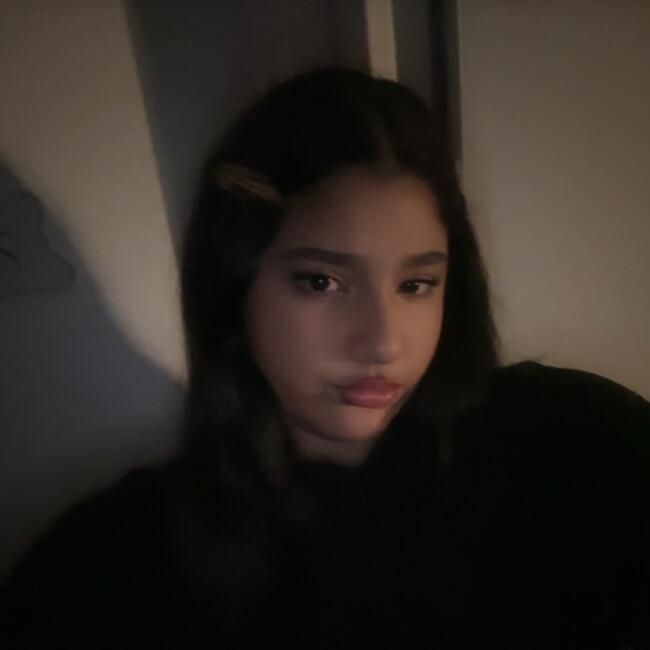 Babysitter in Marseille: Yasmine