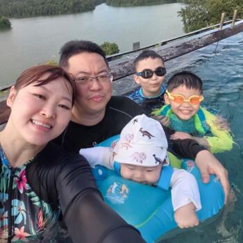 Babysitting job in Singapore Island: babysitting job Candee