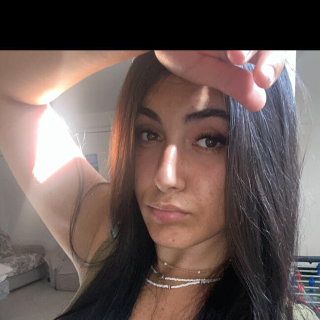 Babysitter in Cerveteri: Mădălina