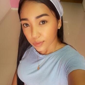 Babysitter in Sarcelles: Lorena