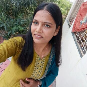 Babysitter in Vadodara: Sapna