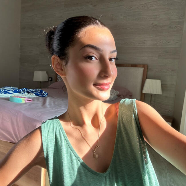 Canguro en Marbella: Yasmine