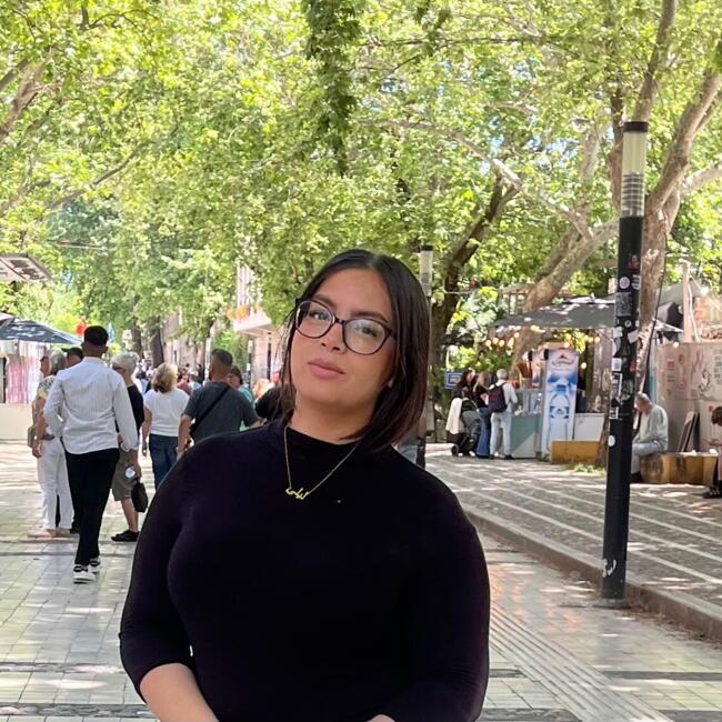 Babysitter in Sant Llorenç d'Hortons: Laila