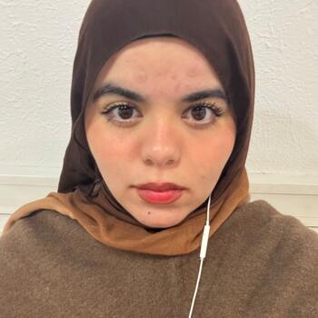 Babysitter in Puteaux: Afnan