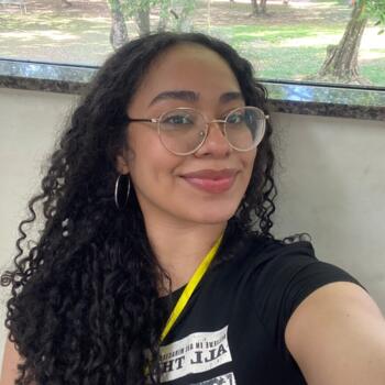 Babysitter Ananindeua: Karoline