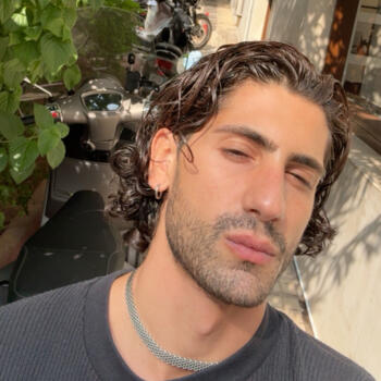 Babysitter in Athens: Theodoros