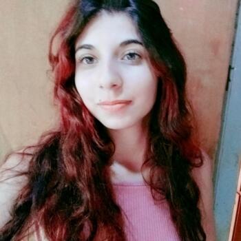 Babá em Taubaté: Mayara