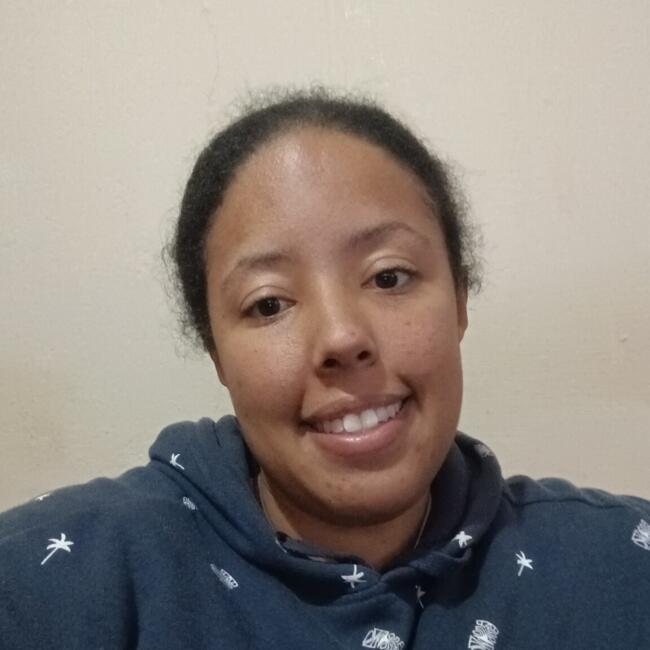 Babysitter in Pelotas: Thais