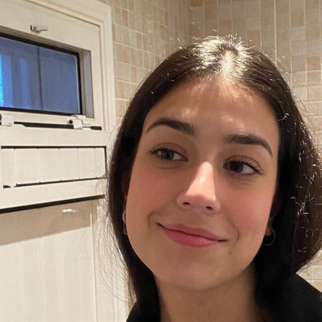 Babysitter in Madrid: Claudia