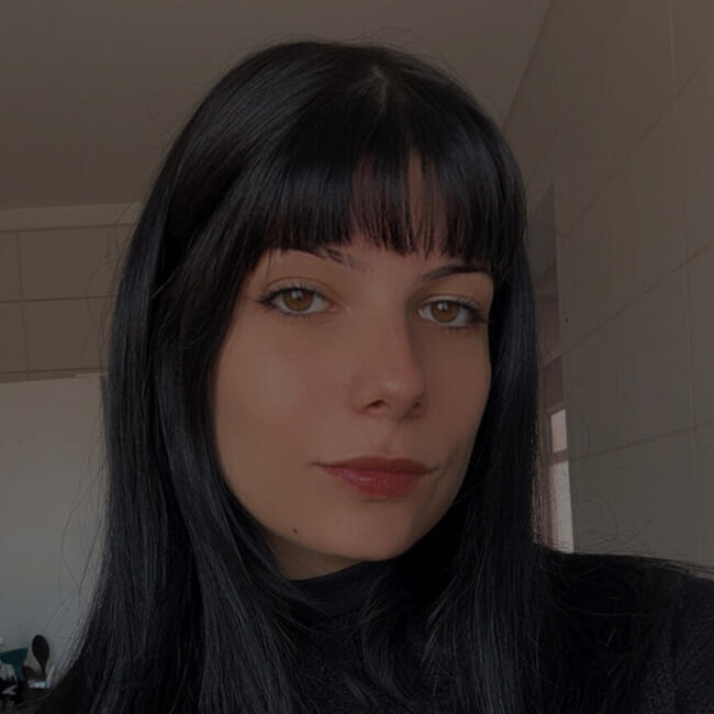 Babysitter in Indaiatuba: Yasmim