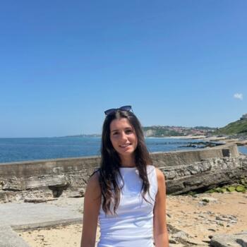 Babysitter in Bayonne: Lisa