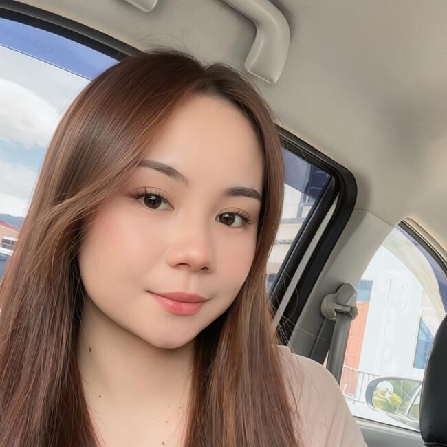 Babysitter in Petaling Jaya: Sarah